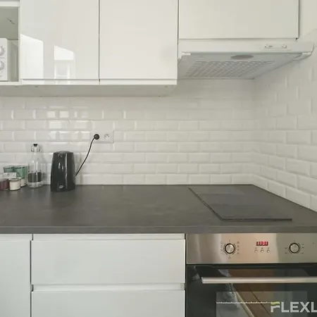 Flexliving - - Pasteur Holiday home